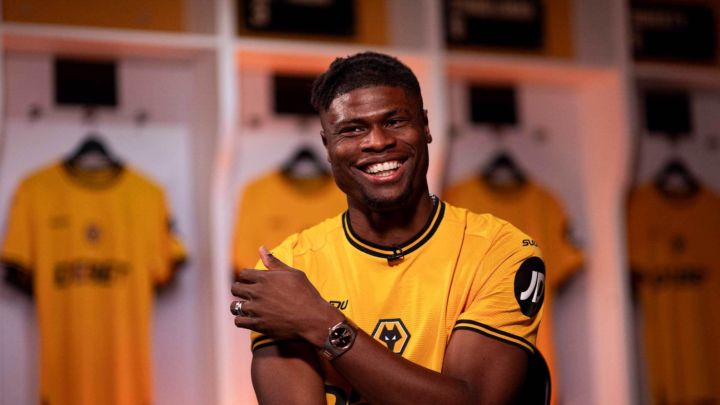 Wolverhampton : Emmanuel Agbadou prêt à relever le défi avec les Wolves ...